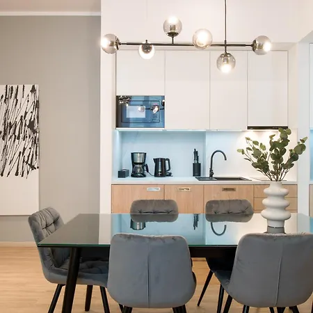 Beautiful Apartment With 2 Bedrooms For 7 Guests, Jewish District-2